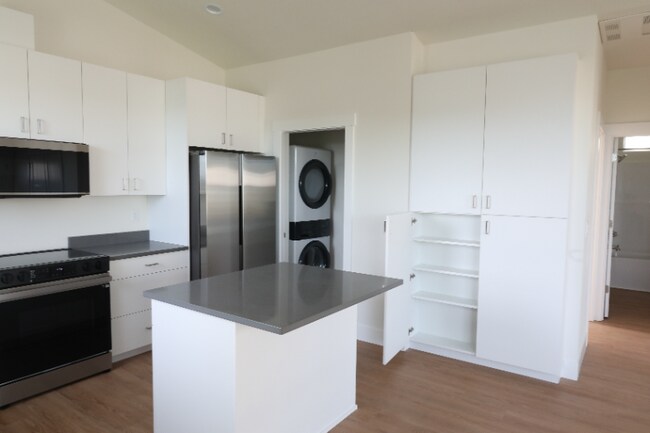 Foto del edificio - 12929 SE Ridgecrest Rd