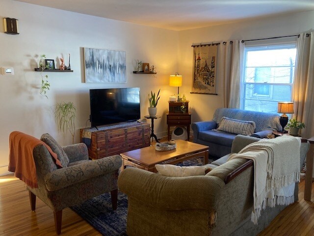 Primary Photo - 3510 Aldrich Ave S