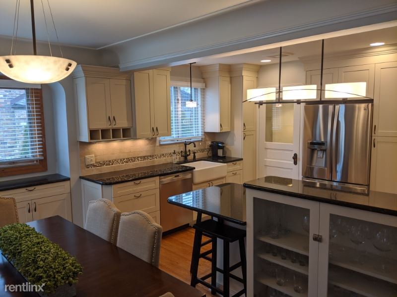 Primary Photo - 3 br, 1.5 bath House - 2126 Sherwood Ave.