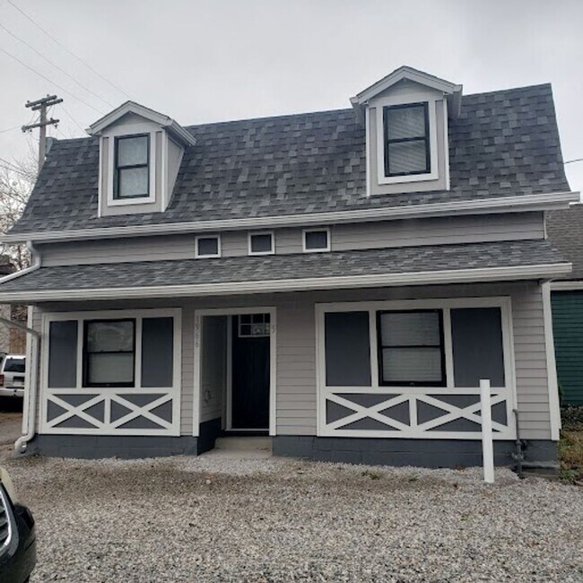 Foto del edificio - 1966 Randall Rd