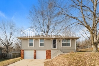 Building Photo - 1109 NE 9th St