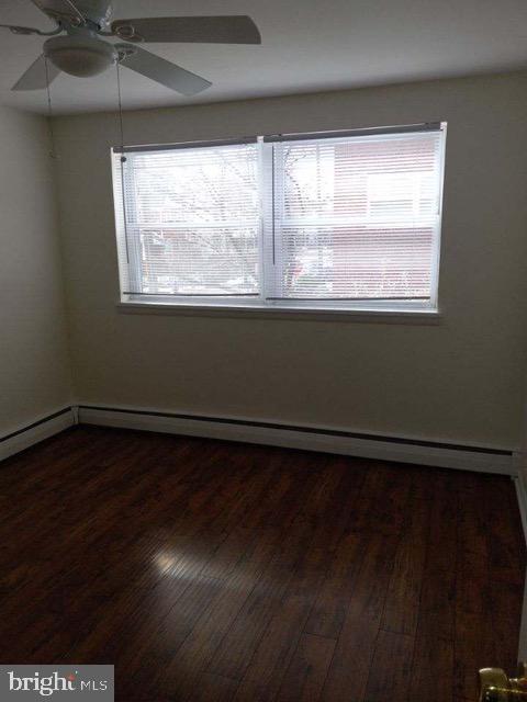 Foto del edificio - 901 E Pleasant Ave