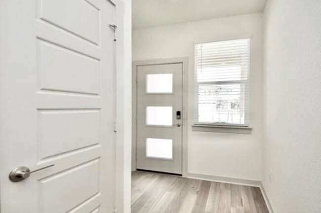 Building Photo - 1861 Bonham Ln