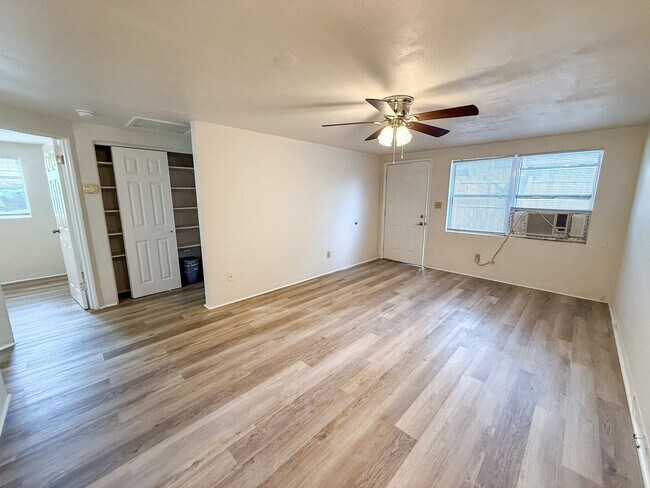 Foto del edificio - 908 SW 6th Ave