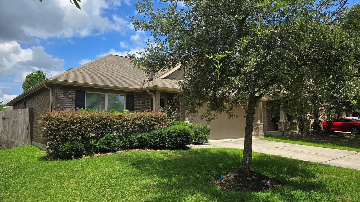 Building Photo - 24114 McKinzie Ridge Dr