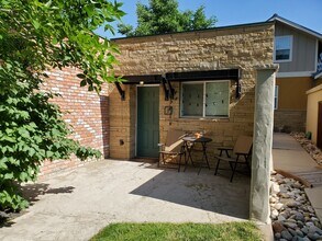 Building Photo - 1104 Columbine Ct