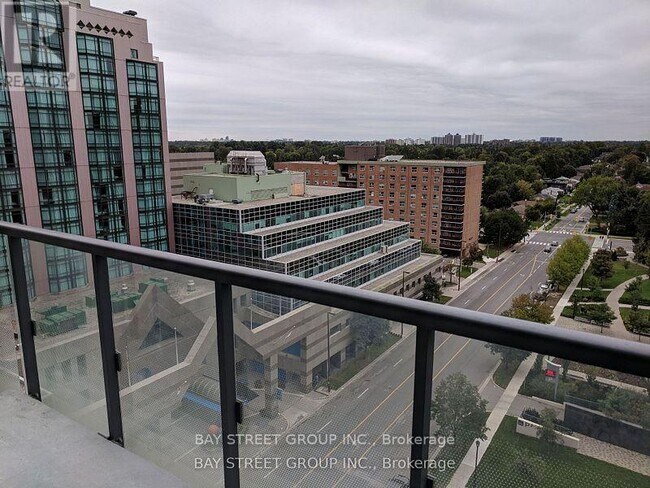 Photo du bâtiment - 5162 Yonge St