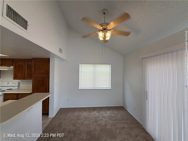 Foto del edificio - 7174 Shadow Crest Dr