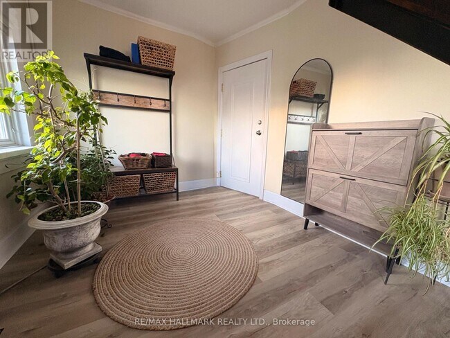 Photo du bâtiment - 137 Rosehill Blvd