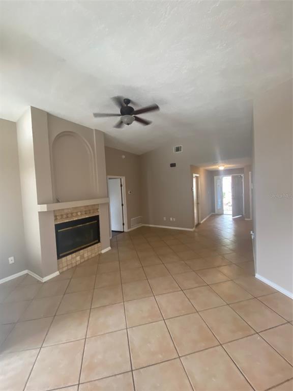 Foto del edificio - 4399 Weeping Willow Cir