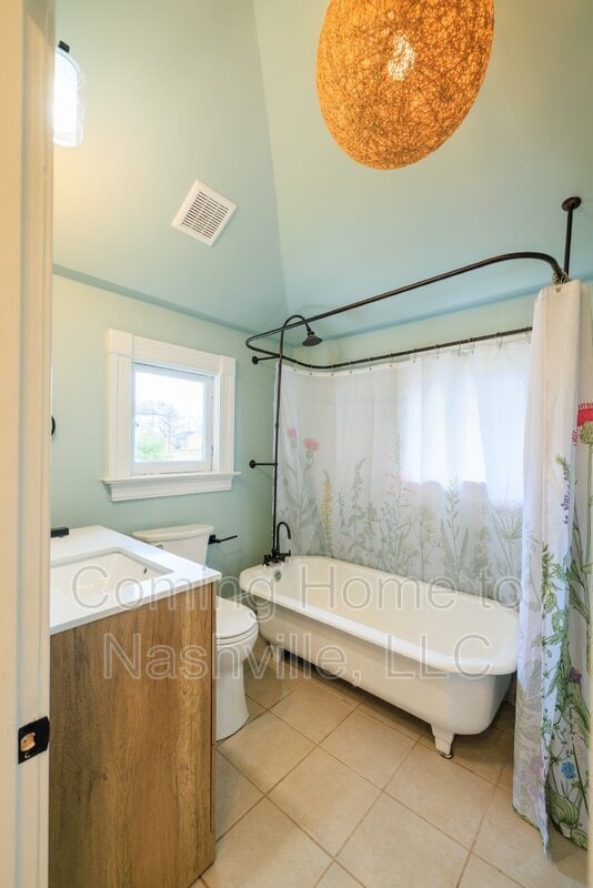 Building Photo - 1111 Glenview Dr