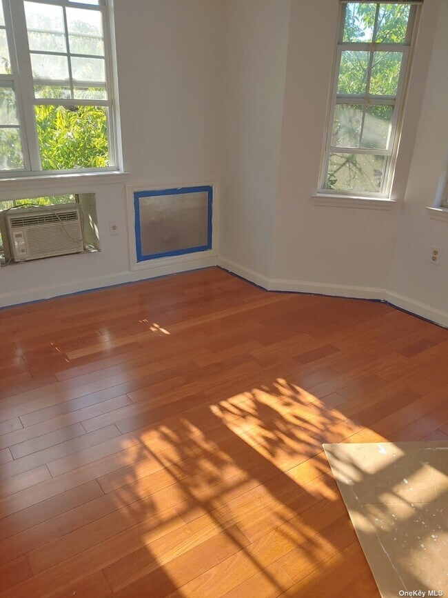Foto del edificio - 82-96-96 Country Pointe Cir