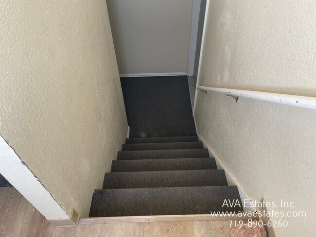 Foto del edificio - 729 E Laporte Dr