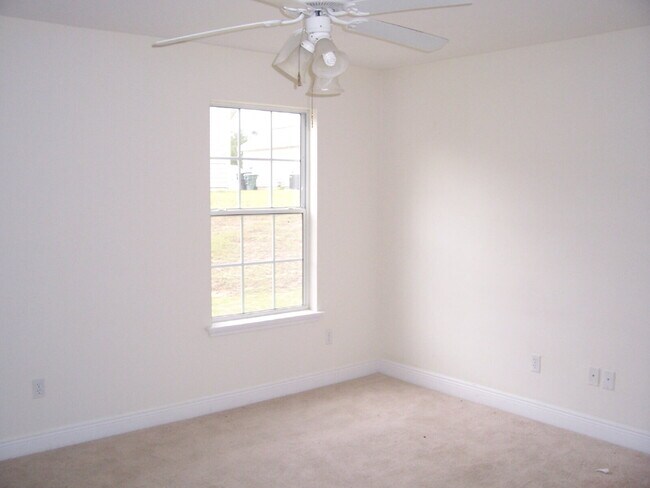 Foto del edificio - SPACIOUS 3BR/3BA TOWNHOME WITH ALL THE EXTRAS