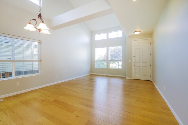 Building Photo - 808 63rd St SE
