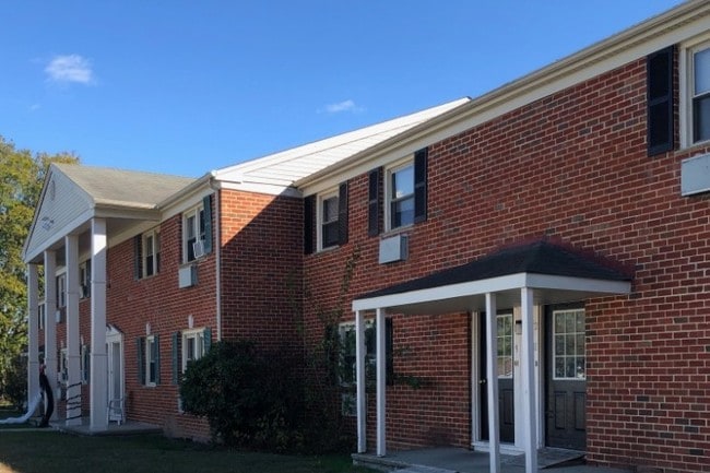 Building Photo - 20 Fort Sumpter Rd