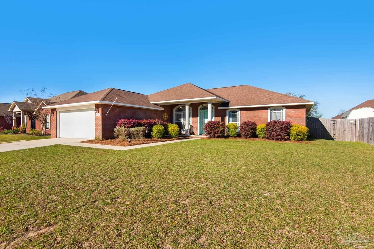 Primary Photo - 6165 Winchester Cir