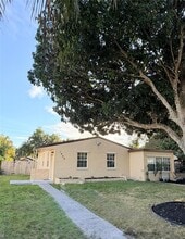 Building Photo - 1966 NE 177th St