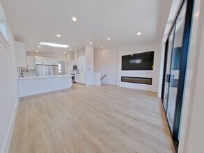 Building Photo - 1724-1726 Hilyard St