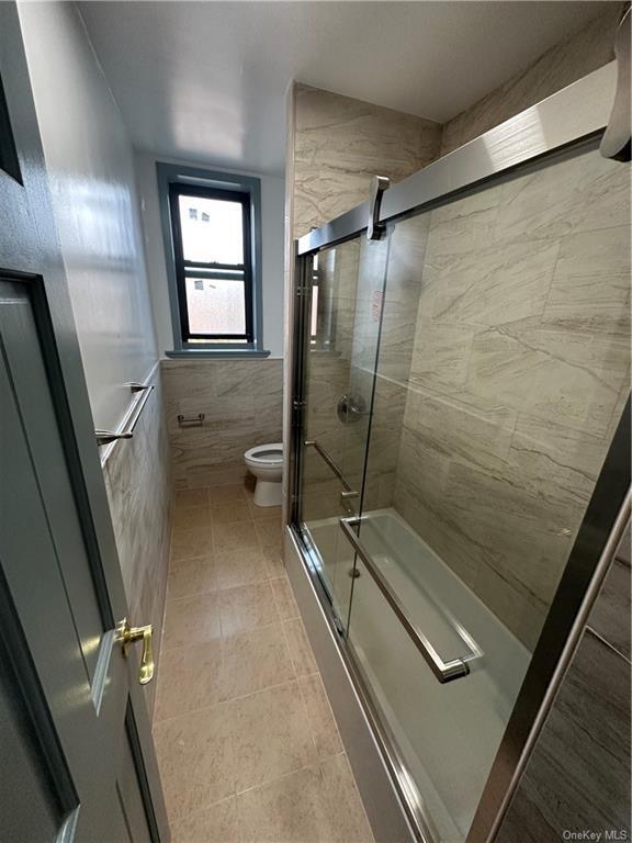 Foto del edificio - 2 bedroom in Bronx NY 10460