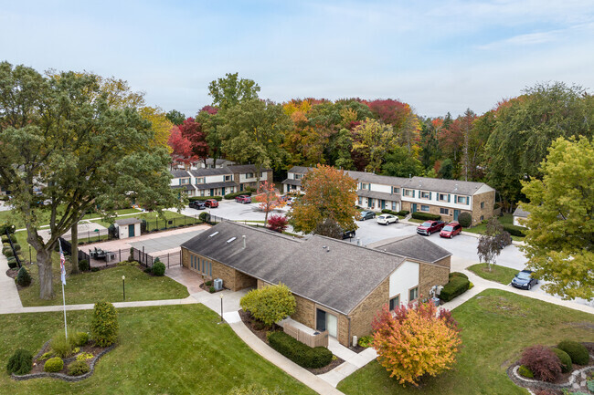 Aerial Photo - Forest Glen