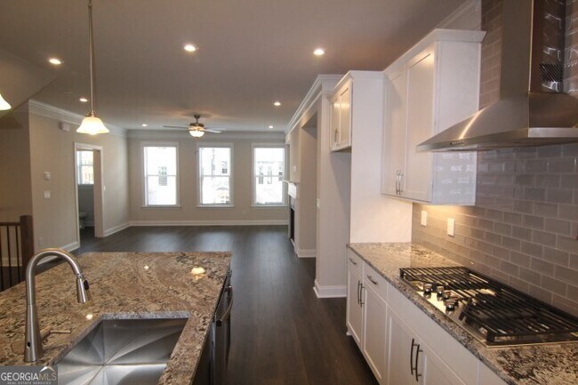 Foto del edificio - 1317 Rosen Rd