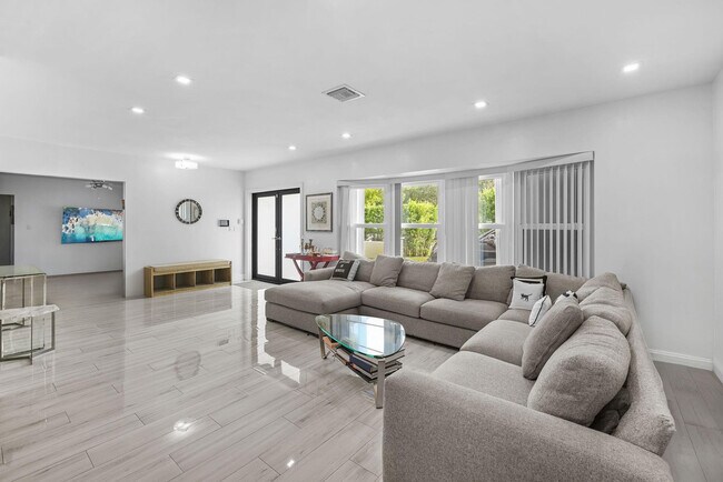 Foto del edificio - 3500 N 46th Ave