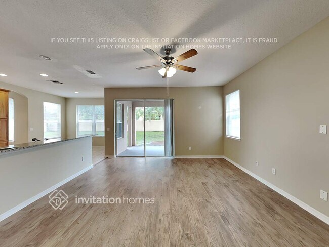 Foto del edificio - 2101 Cedar Garden Dr