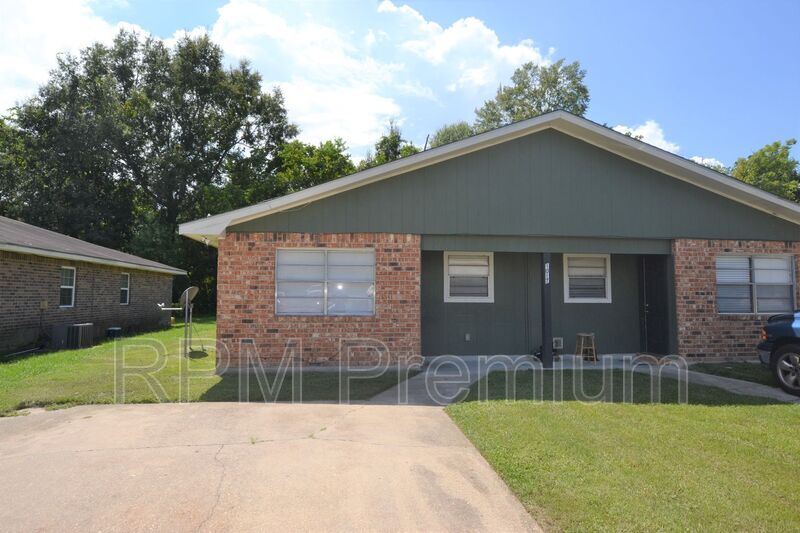 1017 Seville Ave Unit A, Baker, LA 70714 Condo for Rent in Baker, LA