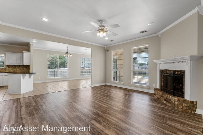 Foto del edificio - 4 br, 2 bath House - 6103 Richmond Dr. Bos...