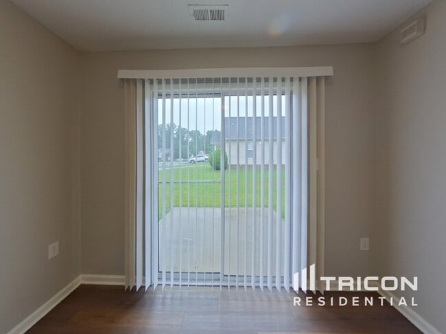 Building Photo - 2416 Smugglers Ct