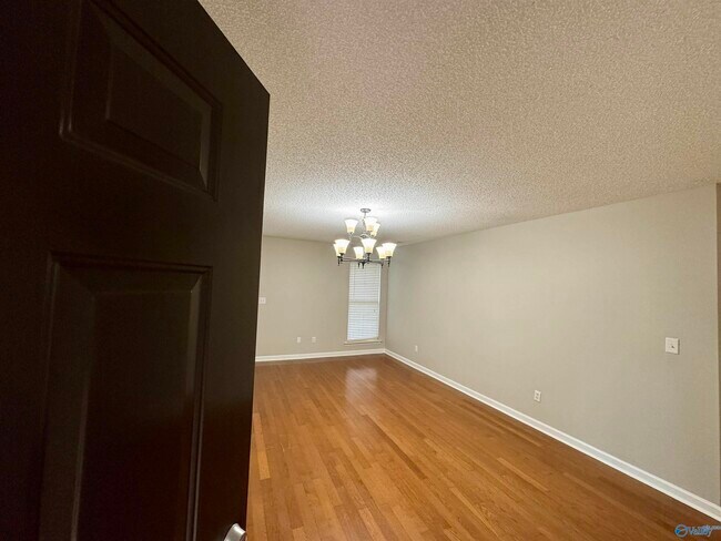 Foto del edificio - 103 Balsam Poplar Way