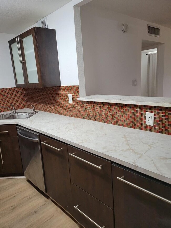 Building Photo - 1800 Sans Souci Blvd