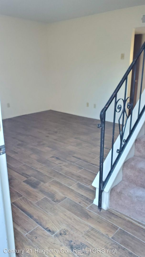 Foto del edificio - 3266 Executive Hills Rd