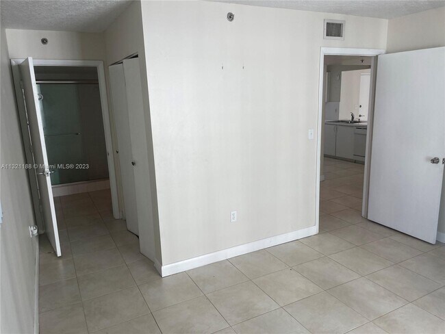 Foto del edificio - 104 SW 9th St