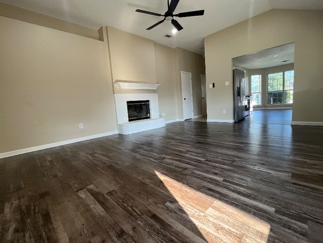 Building Photo - 3001 Green Vista Ct