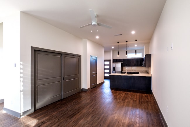 Photo - 303 Park St Townhome