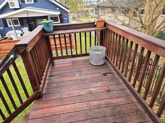 Foto del edificio - 1225 Seneca Rd