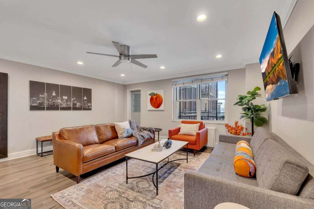 Foto principal - 300 Peachtree St NE