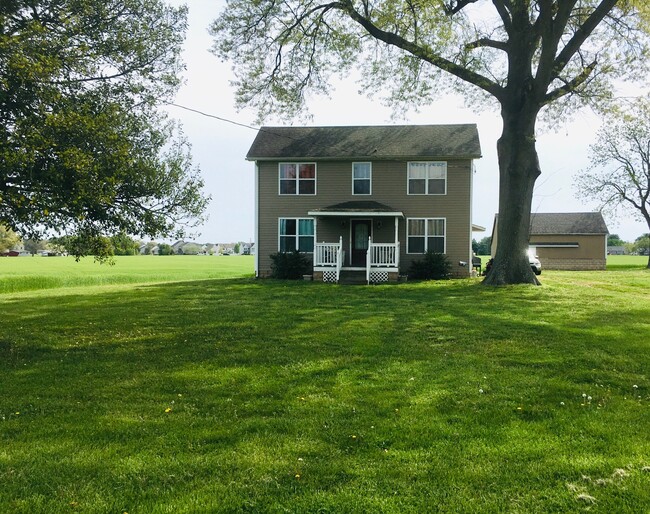 Front of house, large yard - 6883 Marshall St