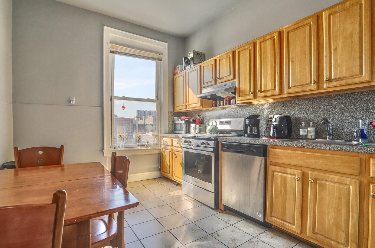 Foto principal - 802 Washington St