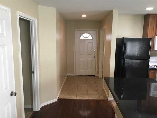 Building Photo - 9339 Copper Cove Drive
