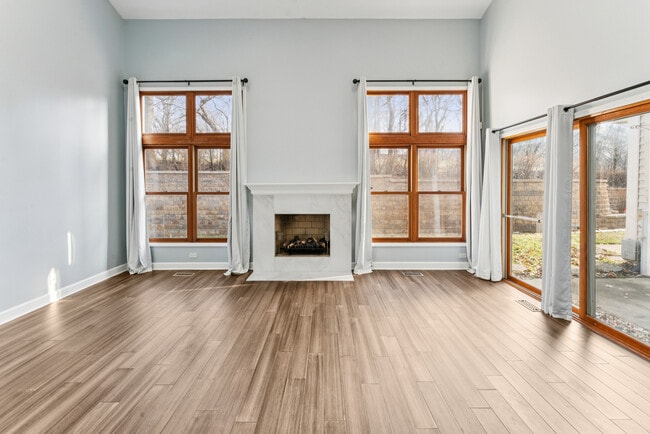 Building Photo - 310 Spring Creek Cir