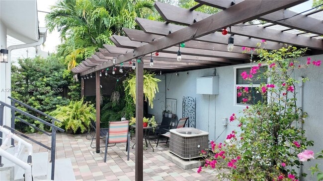 Foto del edificio - 314 SW 10th Ave