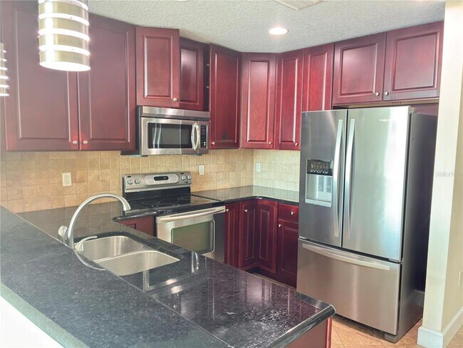 Building Photo - 101 S Eola Dr