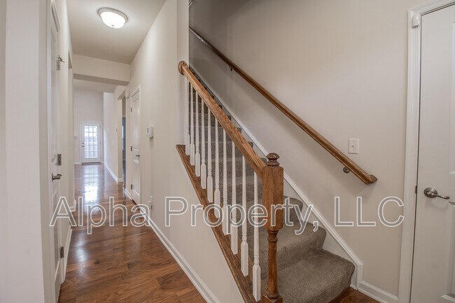 Building Photo - 23 Fairchild Way