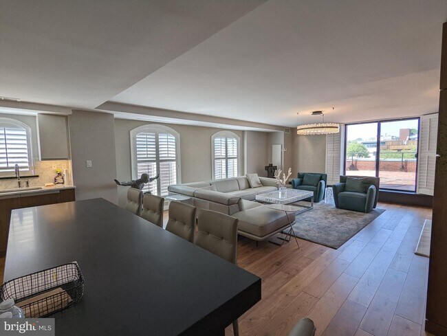 Foto del edificio - 1080 Wisconsin Ave NW
