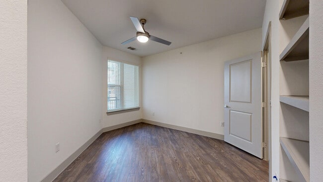 Interior Photo - Vitruvian West