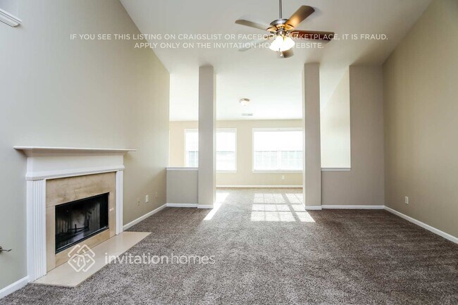Foto del edificio - 1029 S Creek Dr