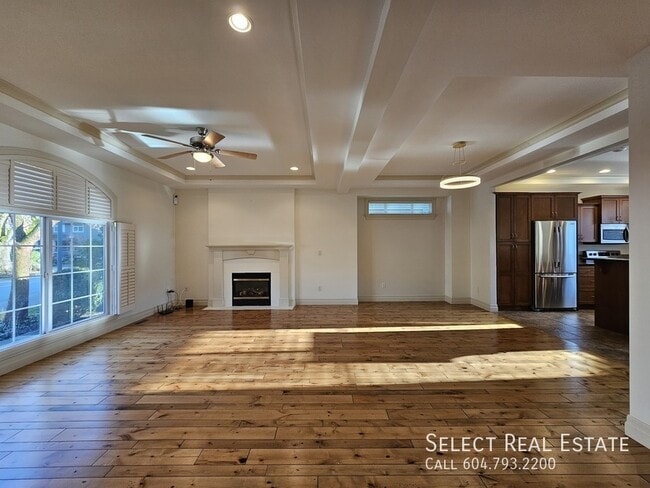 Building Photo - 5949 Officers Row